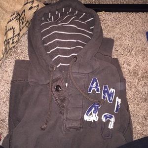 Abercrombie & Fitch sweatshirt